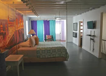 The Loft at Menorcan Square hotel thumbnail 7