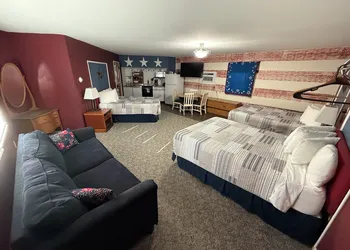 Lighthouse Inn hotel thumbnail 6