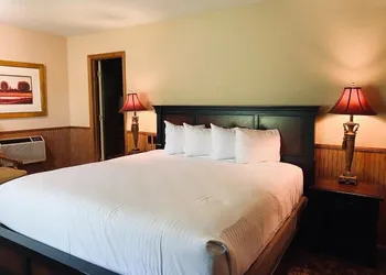 Sylvan Valley Lodge & Cellars hotel thumbnail 2