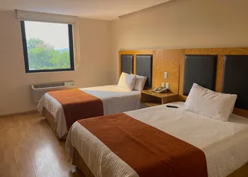 OYO Paris Fc Express hotel thumbnail 4