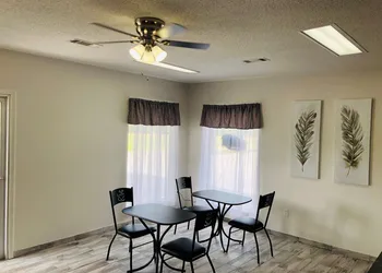 Americas Best Inn Brinkley hotel thumbnail 3