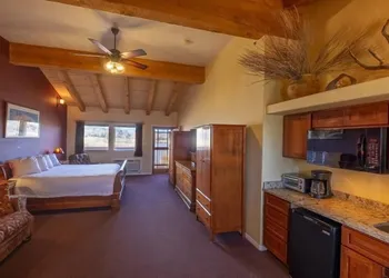 Boulder Mountain Lodge hotel thumbnail 6