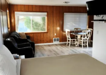 Terimore Bayfront Inn hotel thumbnail 4