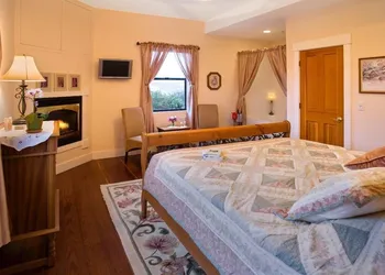 Flora Vista Inn hotel thumbnail 2