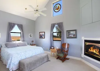 Flora Vista Inn hotel thumbnail 5