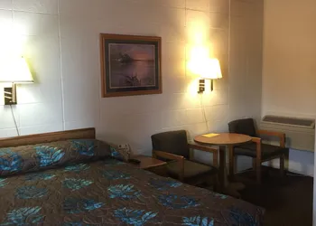 Lazy U Motel hotel thumbnail 2