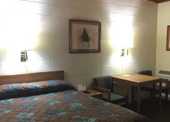 Lazy U Motel hotel thumbnail 3