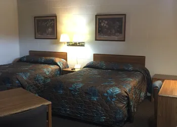 Lazy U Motel hotel thumbnail 6