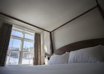 Clay Brook Hotel hotel thumbnail 4