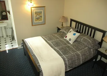 Windsor Guest House hotel thumbnail 5