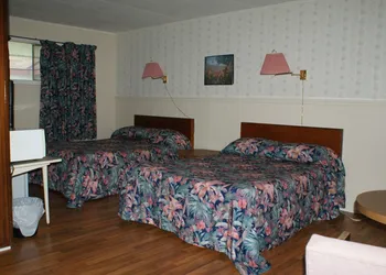 Regent Motel hotel thumbnail 2