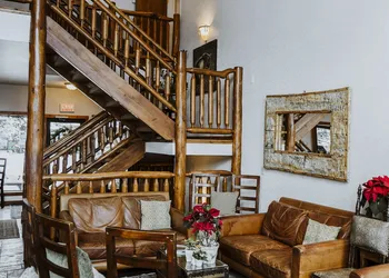 A Bear and Bison Inn hotel thumbnail 2