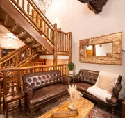 A Bear and Bison Inn hotel detail image 4