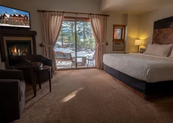 A Bear and Bison Inn hotel thumbnail 8