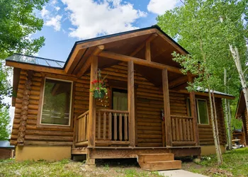 High Creek Lodge & Cabins hotel thumbnail 8