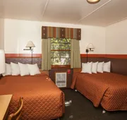 Swiftcurrent Motor Inn and Cabins - Inside the Park hotel detail image 5