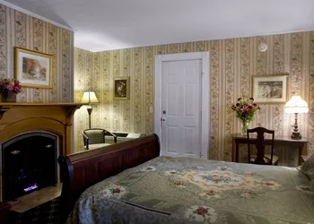 Bar Harbor Manor hotel thumbnail 6