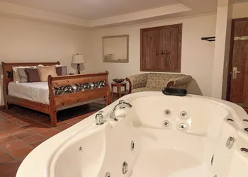 Hotel Hacienda Santana hotel thumbnail 8
