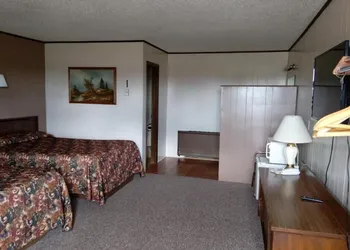 Budget Host 4 U Motel hotel thumbnail 2