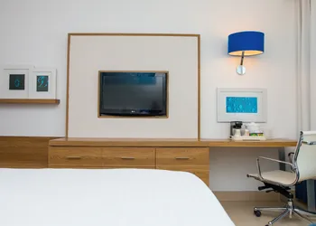 Holiday Inn Acapulco La Isla by IHG hotel thumbnail 4