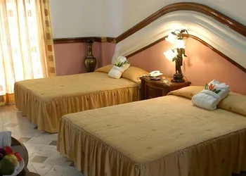 Canadian Resorts Huatulco hotel thumbnail 6