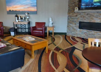 Days Inn & Suites by Wyndham Fargo 19th Ave/Airport Dome hotel thumbnail 7