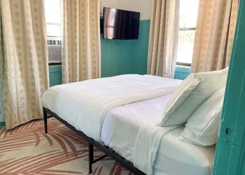 Oasis Palms hotel thumbnail 5
