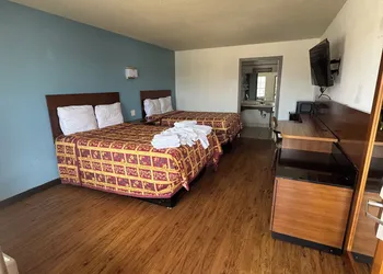 spanish trails inn hotel thumbnail 8