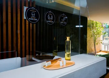 Flow Condesa hotel thumbnail 2