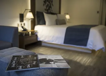 Flow Condesa hotel thumbnail 4