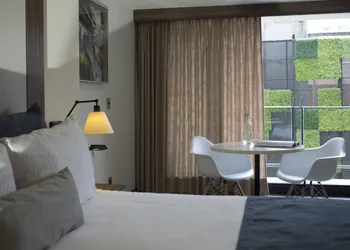 Flow Condesa hotel thumbnail 7