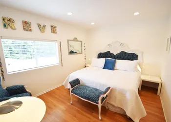Boutique 444 hotel thumbnail 6