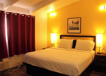 Sunset Inn hotel thumbnail 2
