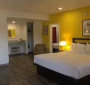 Sunset Inn hotel detail image 7