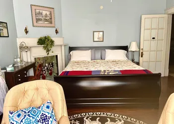 Greenwood Bed & Breakfast hotel thumbnail 6