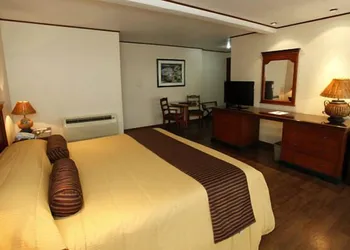 Suites Colibrí hotel thumbnail 7