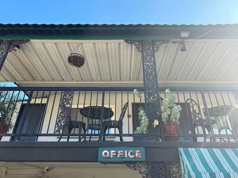 Welcome Inn on Colorado Blvd hotel detail image 2