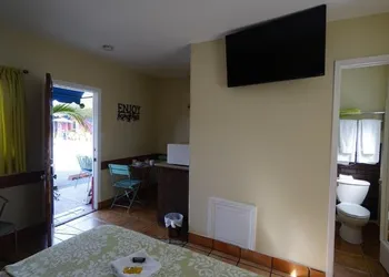 Villa Brasil Motel hotel thumbnail 2