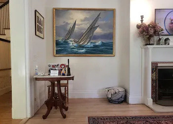 Hearthside Inn hotel thumbnail 2