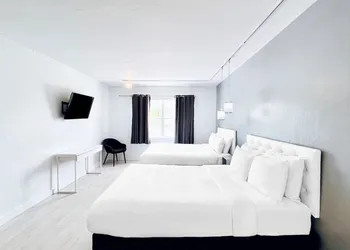 North Beach Hotel hotel thumbnail 6