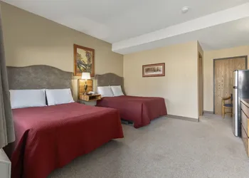 Commander Motel hotel thumbnail 3