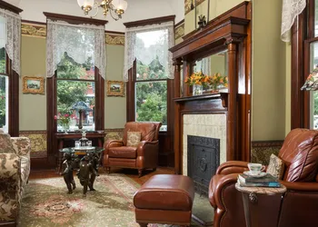 Azalea Inn and Villas hotel thumbnail 2