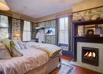 Azalea Inn and Villas hotel thumbnail 7