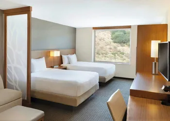 Courtyard by Marriott La Paz Baja California Sur hotel thumbnail 6