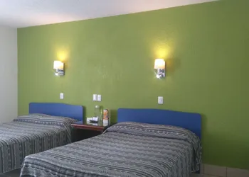 Hotel Aurora hotel thumbnail 5