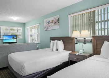 Ocean Court Beachfront Hotel hotel thumbnail 8