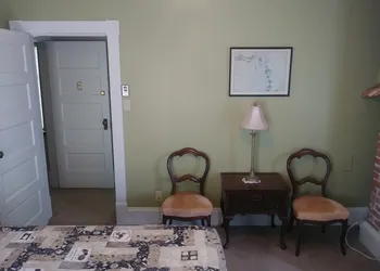 Steamers Bed & Breakfast hotel thumbnail 4