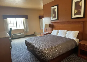 HiWay Inn Express hotel thumbnail 2