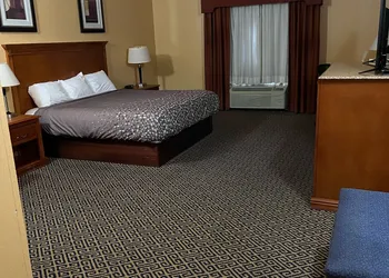HiWay Inn Express hotel thumbnail 4