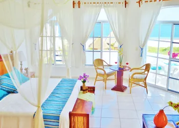 Corales Suites hotel thumbnail 8